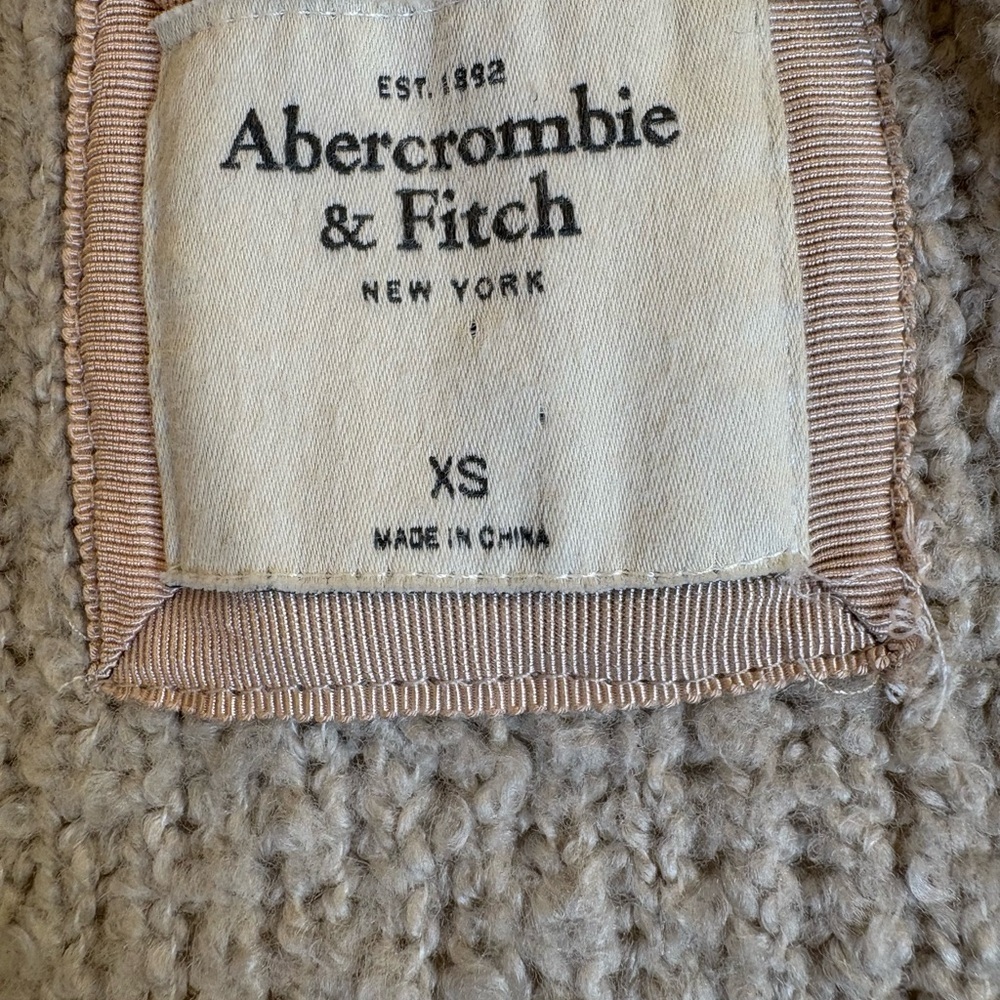 Abercrombie & Fitch XS Wool Blend Cardigan Oatmeal Cream Cozy Grandpa Sweater - Picture 5 of 8